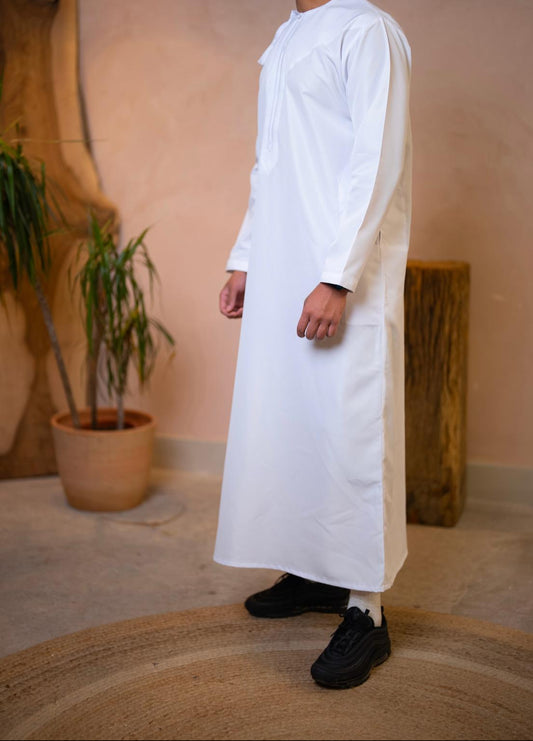 Arctic White Omani Thobe
